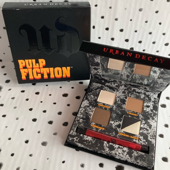 Urban Decay Pulp Fiction Mrs. Mia Wallace Eyeshadow Palette Rare New In Box - Picture 7 of 12